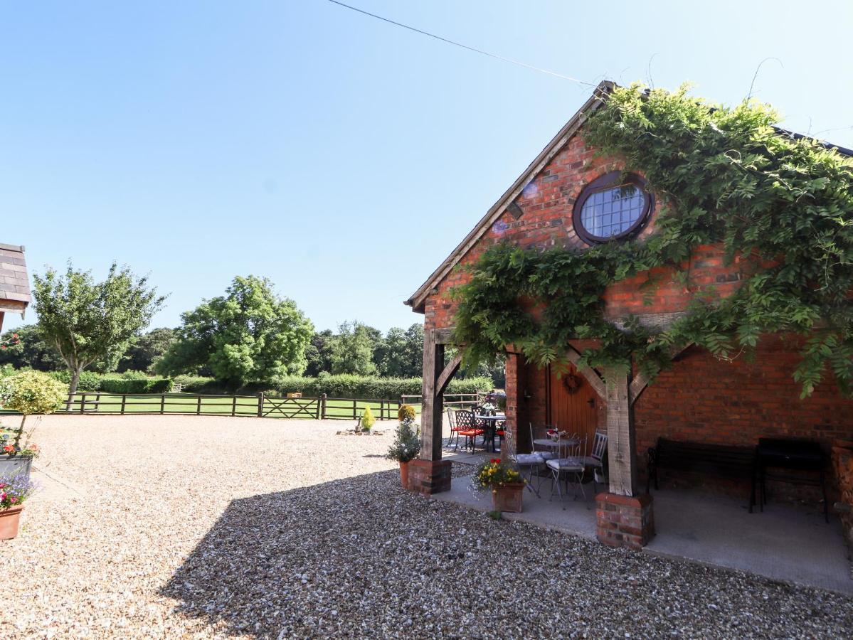 Honeysuckle Farmhouse Tarporley Exteriér fotografie