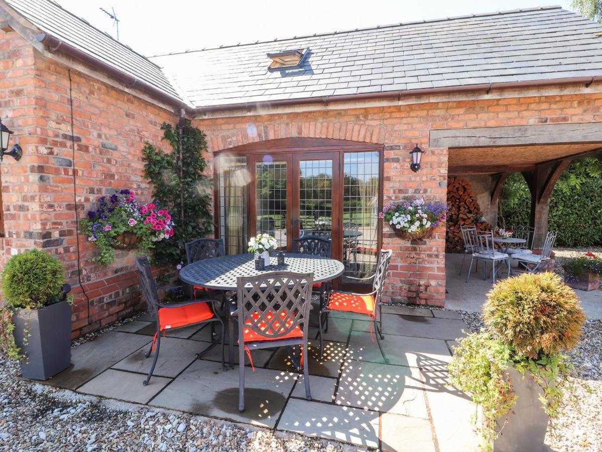 Honeysuckle Farmhouse Tarporley Exteriér fotografie